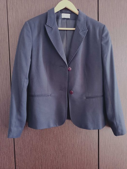 Жилет чорний та Піджак синій шкільний фірми "Юність"