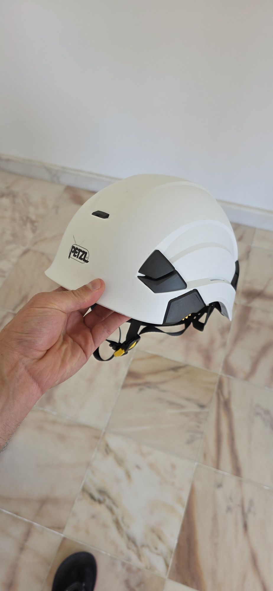 Capacete Petzl Vertex - novo