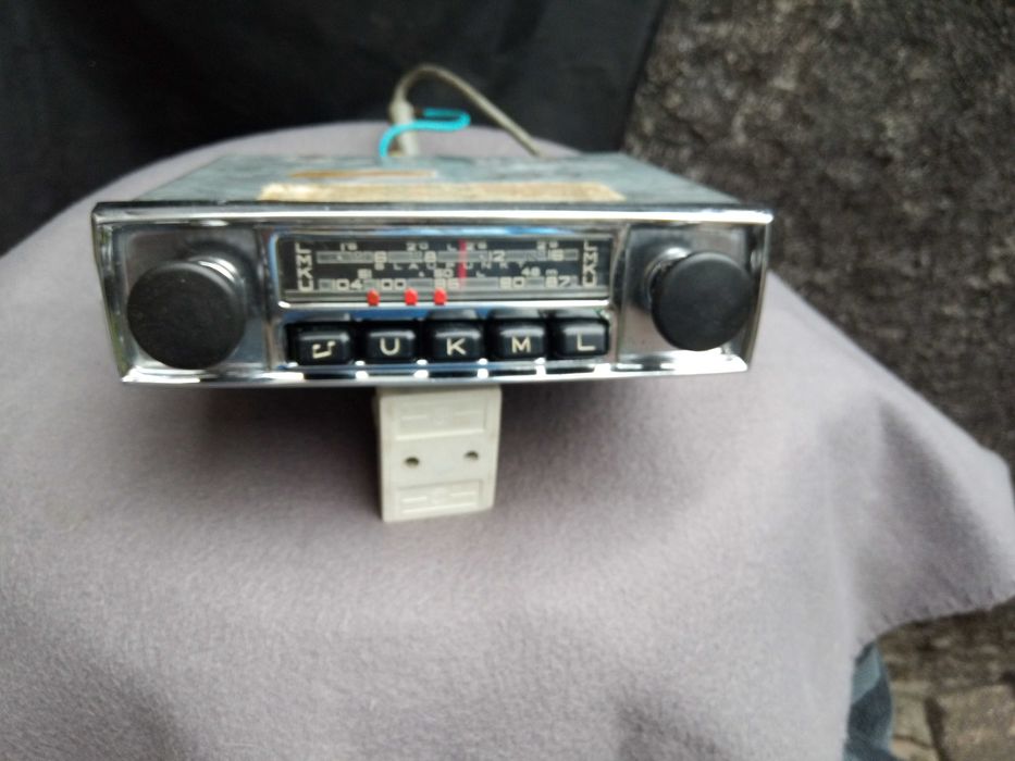 Auto rádio antigo com FM de 6V e 12v ideal para carocha