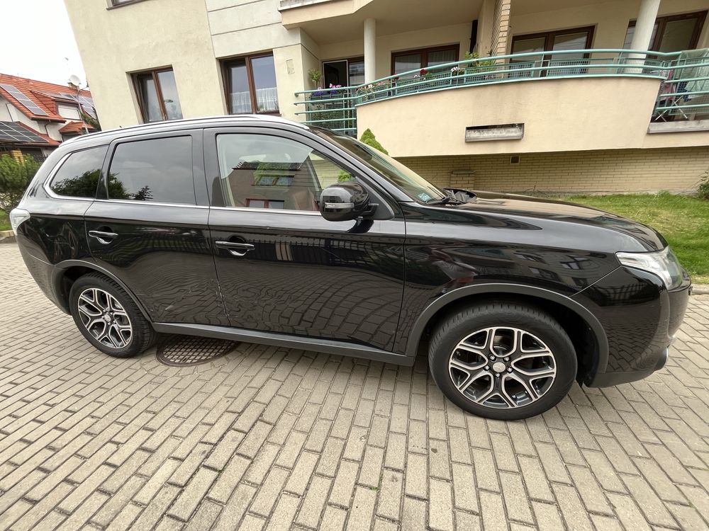 Mitsubishi Outlander 2.2 DI-D Intense AWD salon polska 1 wlasciciel