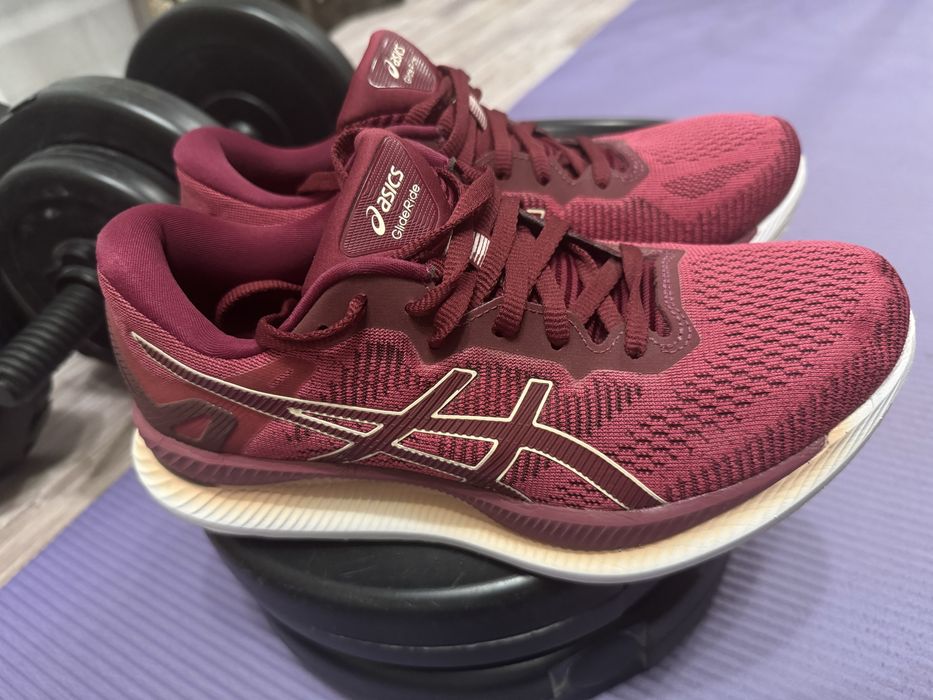 Кросівки Asics GLIDERIDE 39 (6) 24,5 см PNK c-1012A699-700