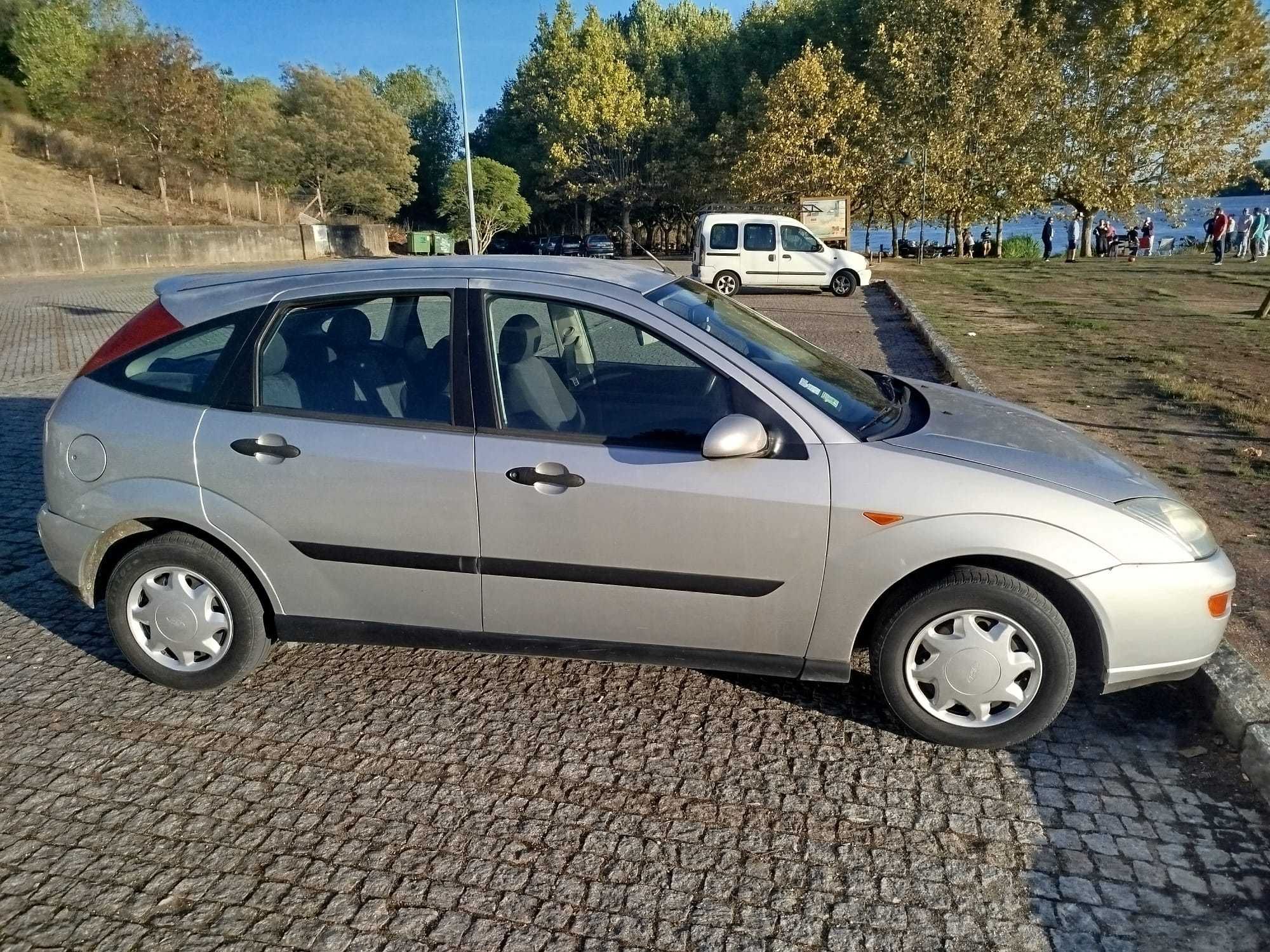 Ford Focus 1.4 2001