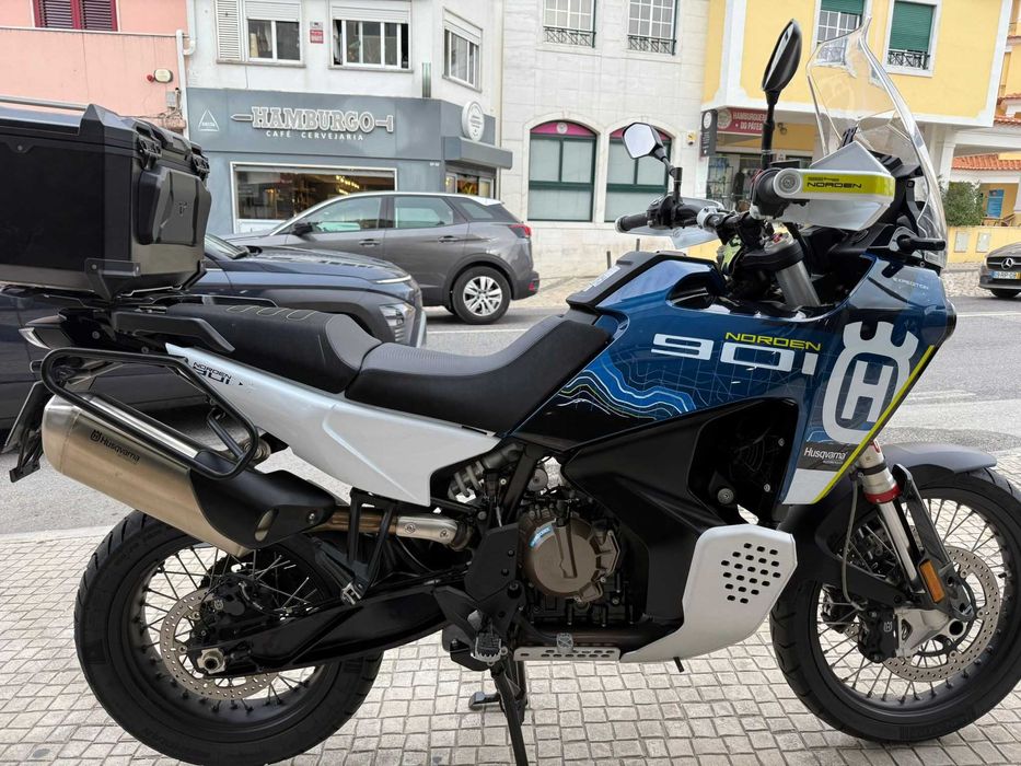 Husqvarna Norten 901 Expedition