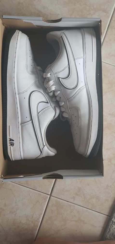 Nike airofrce 1 preto e branco