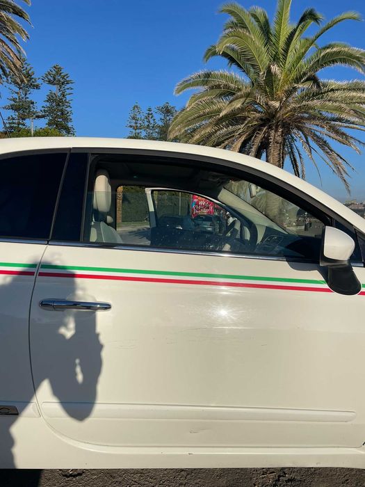 Fiat 500 1.3 Multijet Lounge 2010 – Teto Panorâmico