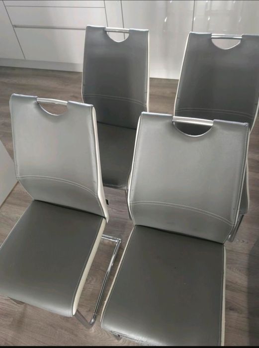 Krzesła do jadalni lub salonu