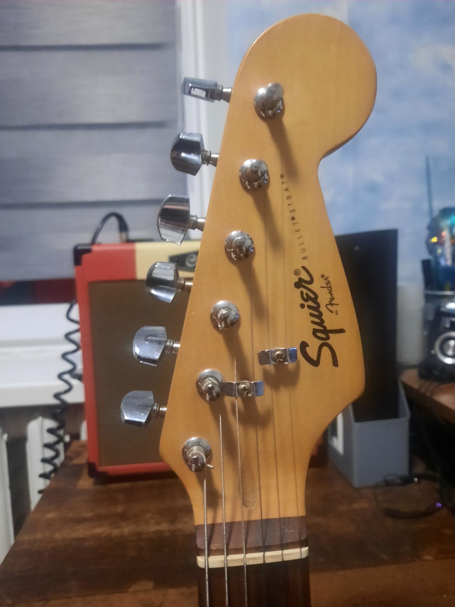 Електрогітара squier bullet strat stratocaster