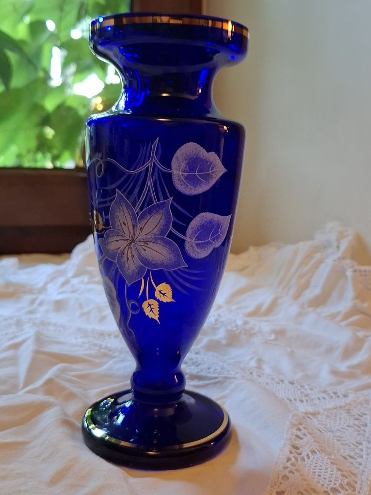 Kobaltowy wazon Bohemia