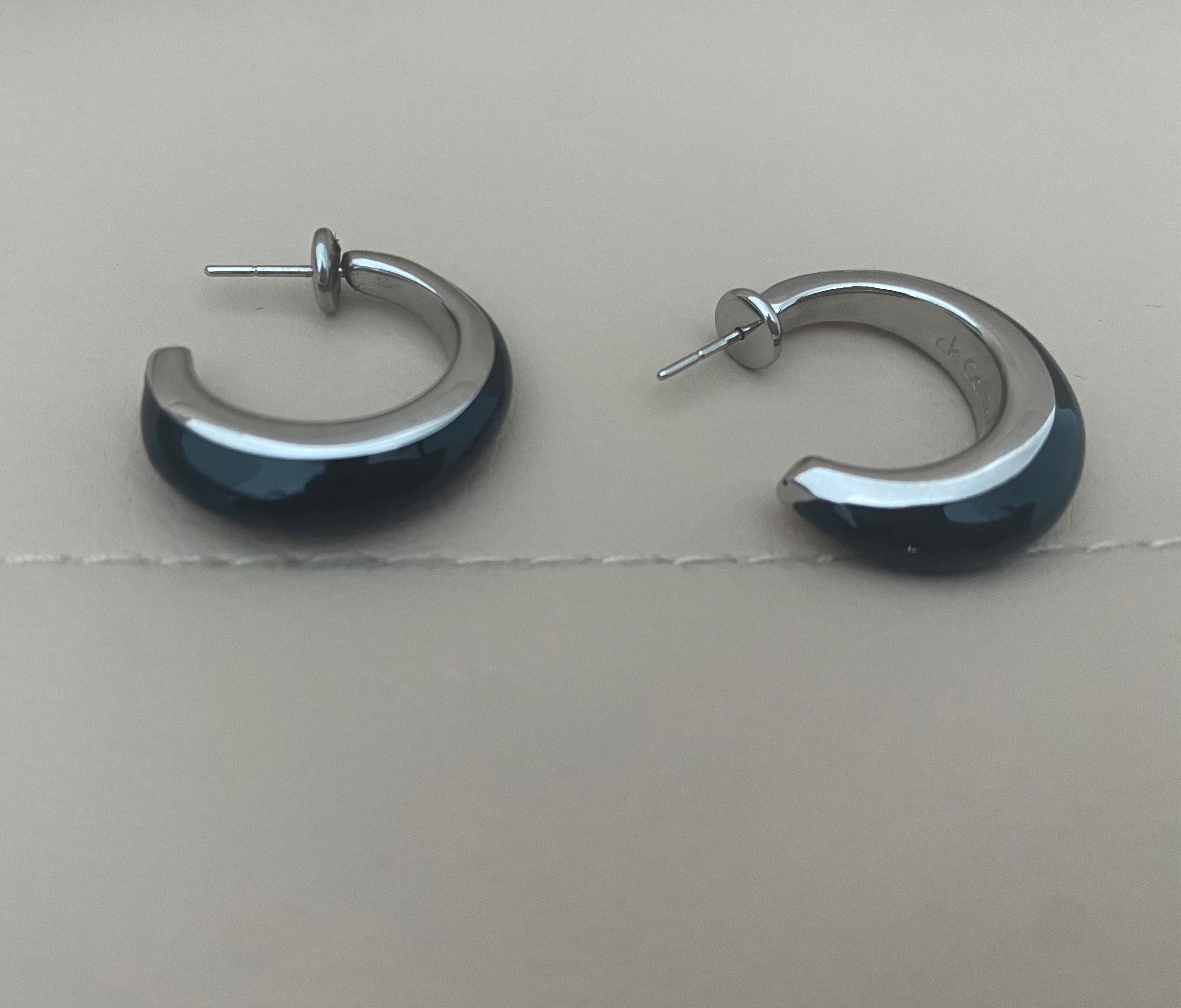 Fio, anel e brincos Calvin Klein - pode ser vendido em separado