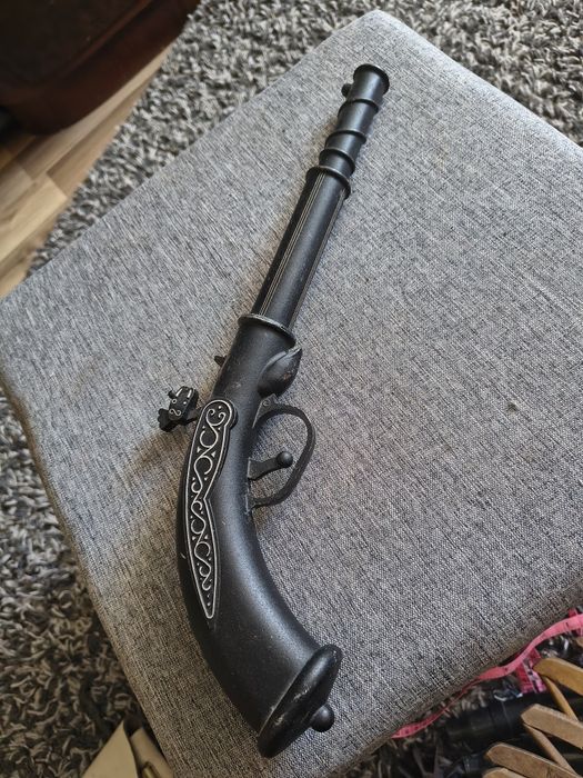 Atrapa pistoletu metalowy