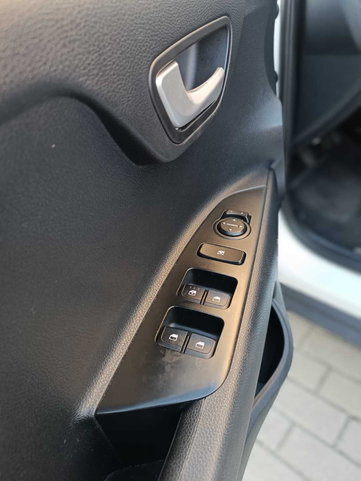 KIA STONIC 1.2 dynimic