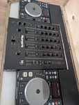 Kontroler DJ konsola Denon Numark + dedykowany case