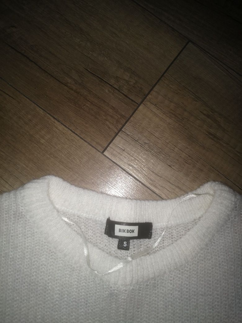 Swterek oversize śmietankowy ROM. S/M