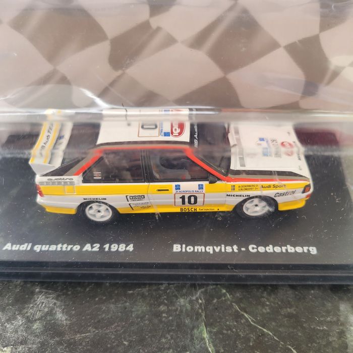 Carro miniatura Audi