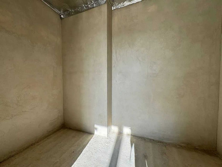 Сучасний дуплекс з великою ділянкою