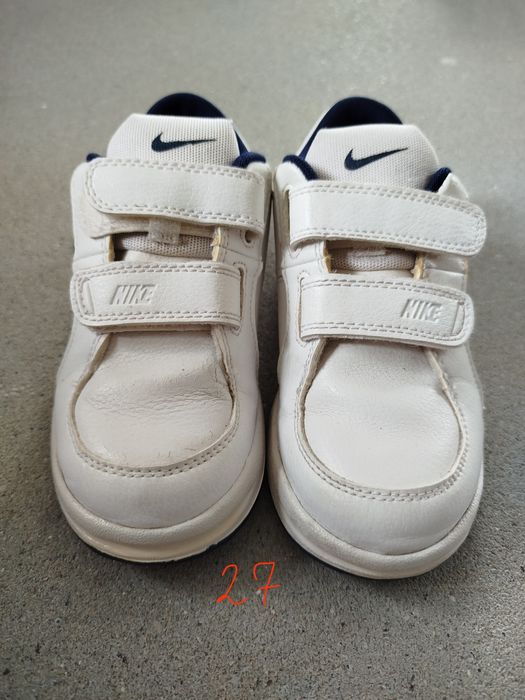 Białe adidasy r. 27 NIKE