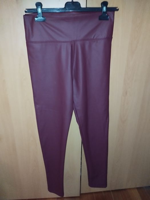 legging pele sintética