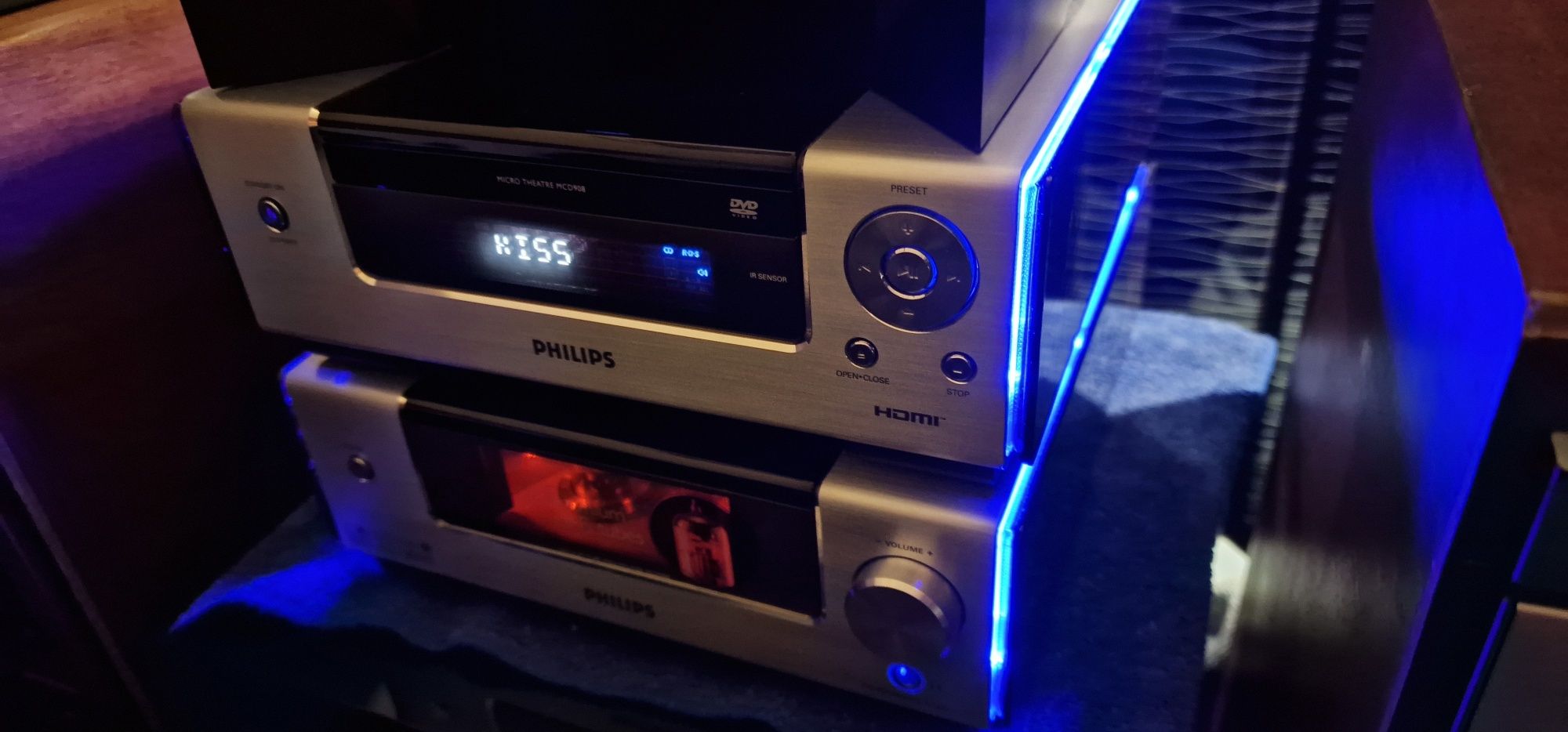 Музичний центр, мінітеатр Philips MCD -908