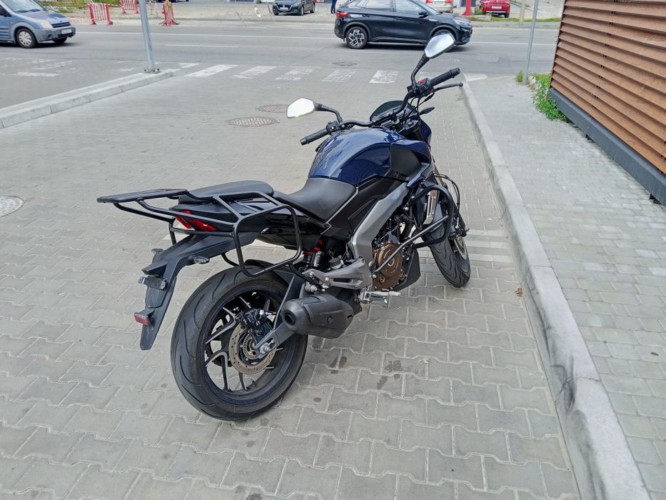badjaj Dominar 400