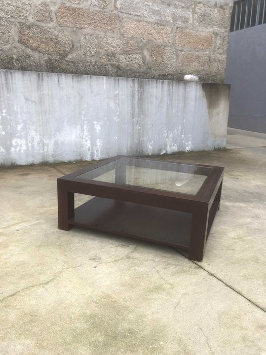 Mesa de apoio em madeira maciça de mogno, estilo inglês em bom estado