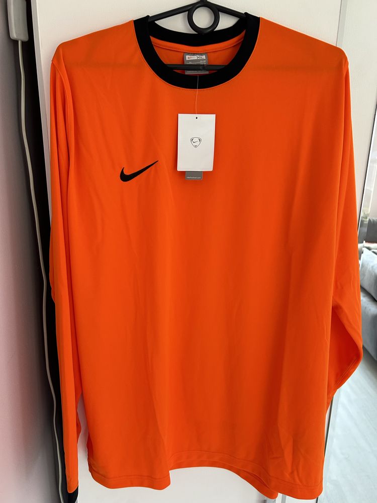 Bluzka Nike z długim rękawem XL.
