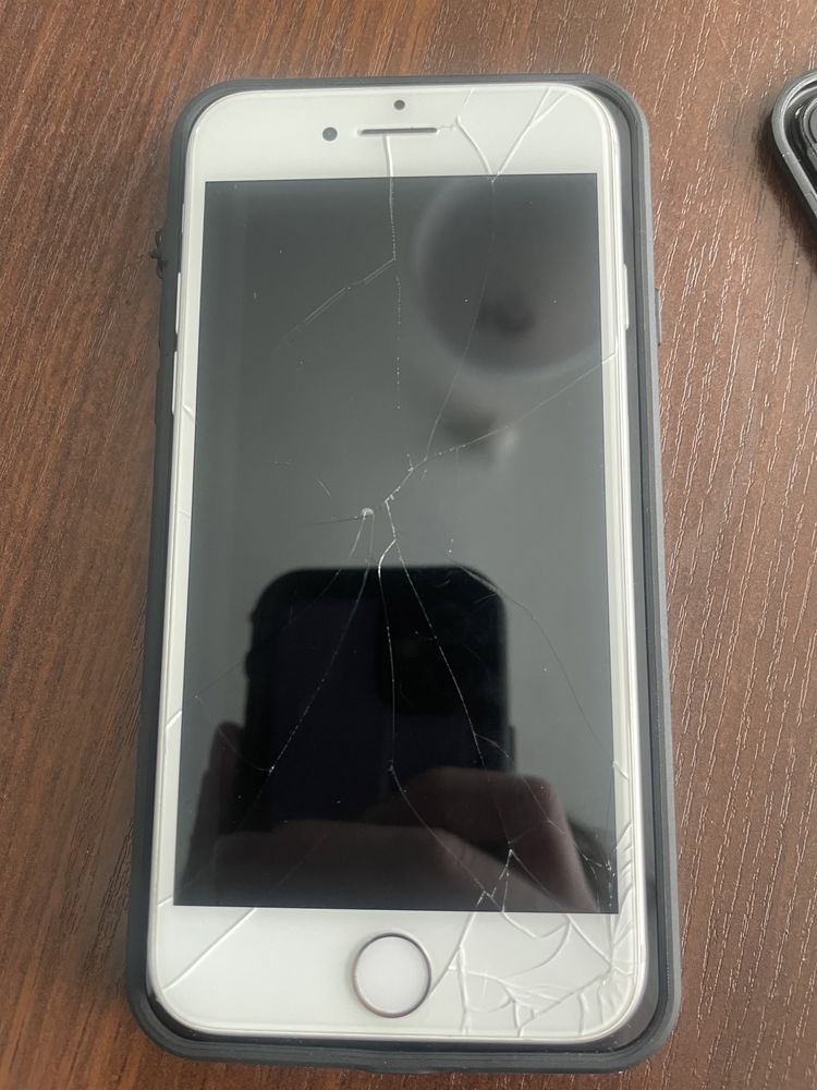 iPhone 7 32gb srebrny kolor, sprawny