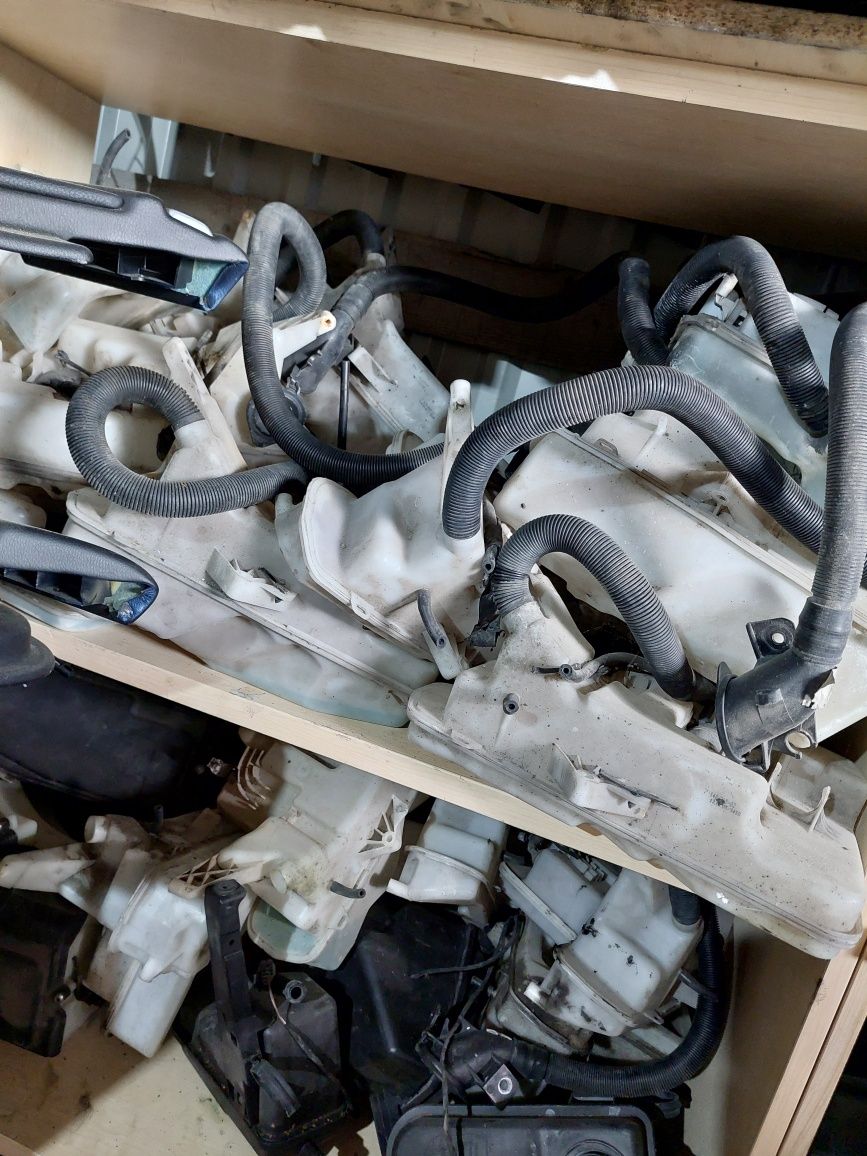 Zbiorniczek Płynu Spryskiwaczy BMW E60 E61