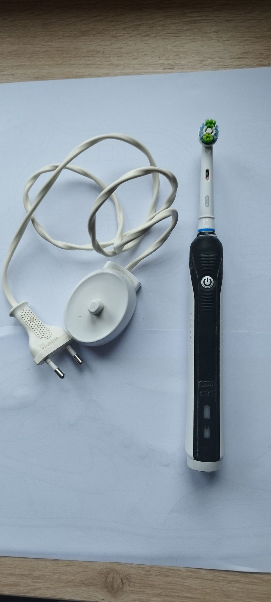 Szczoteczka elektryczna Oral-B Pro 790