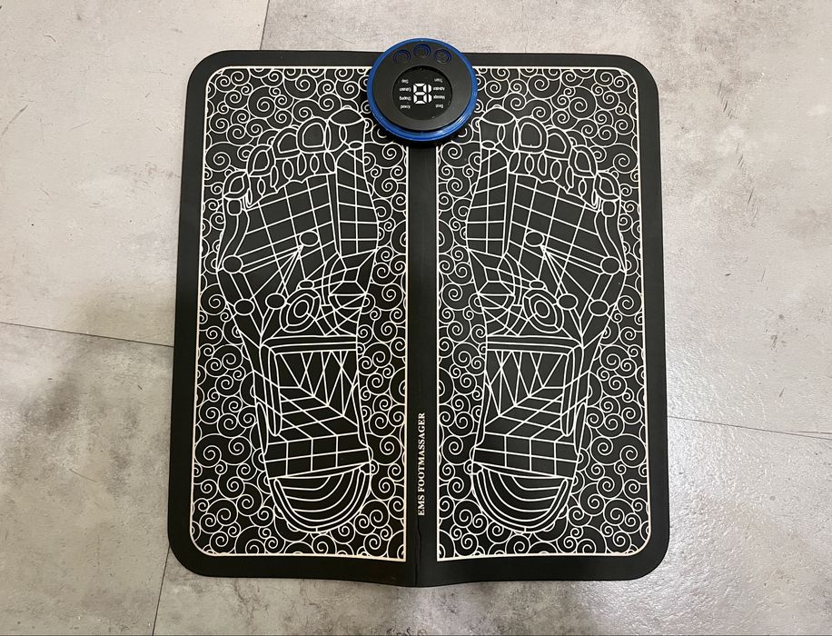 Mata masująca do stóp MT6527 Czarna