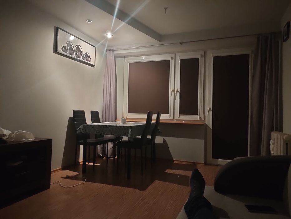 Mieszkanie 39.2m z balkonem . Parter. Super lokalizacja .