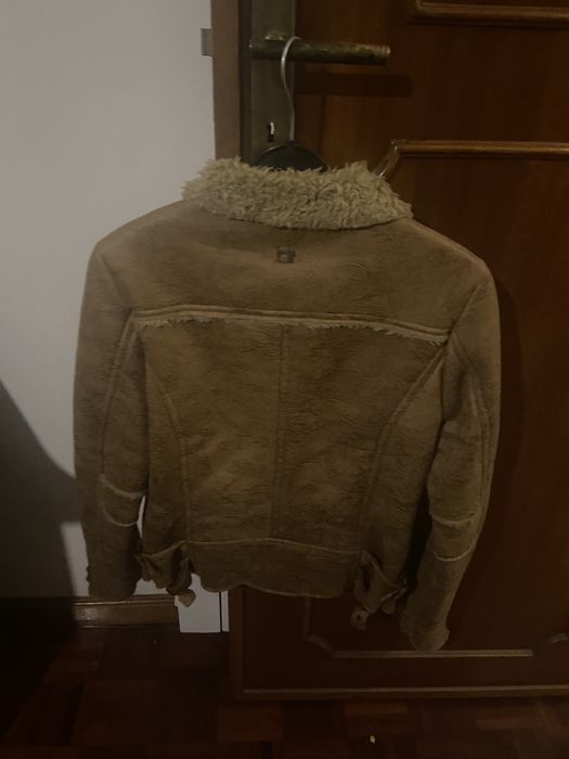 Casaco tiffosi pele castanha e pelo por dentro