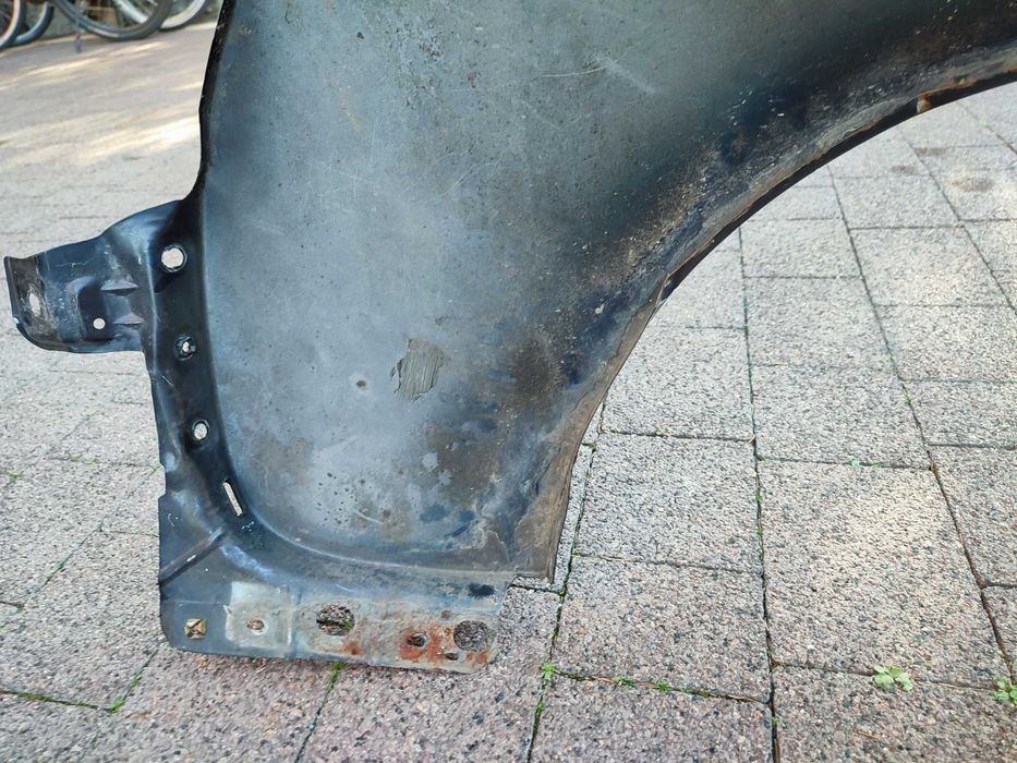 Błotnik Prawy Audi A6 C5 LY5K