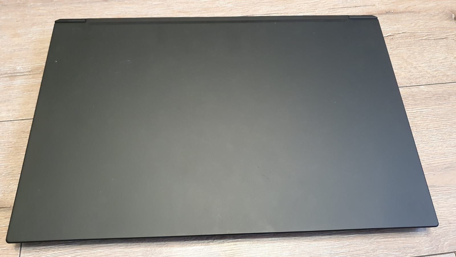 Beast X10  I9  RTX2070 16GB Ram  1TB SSD  17"