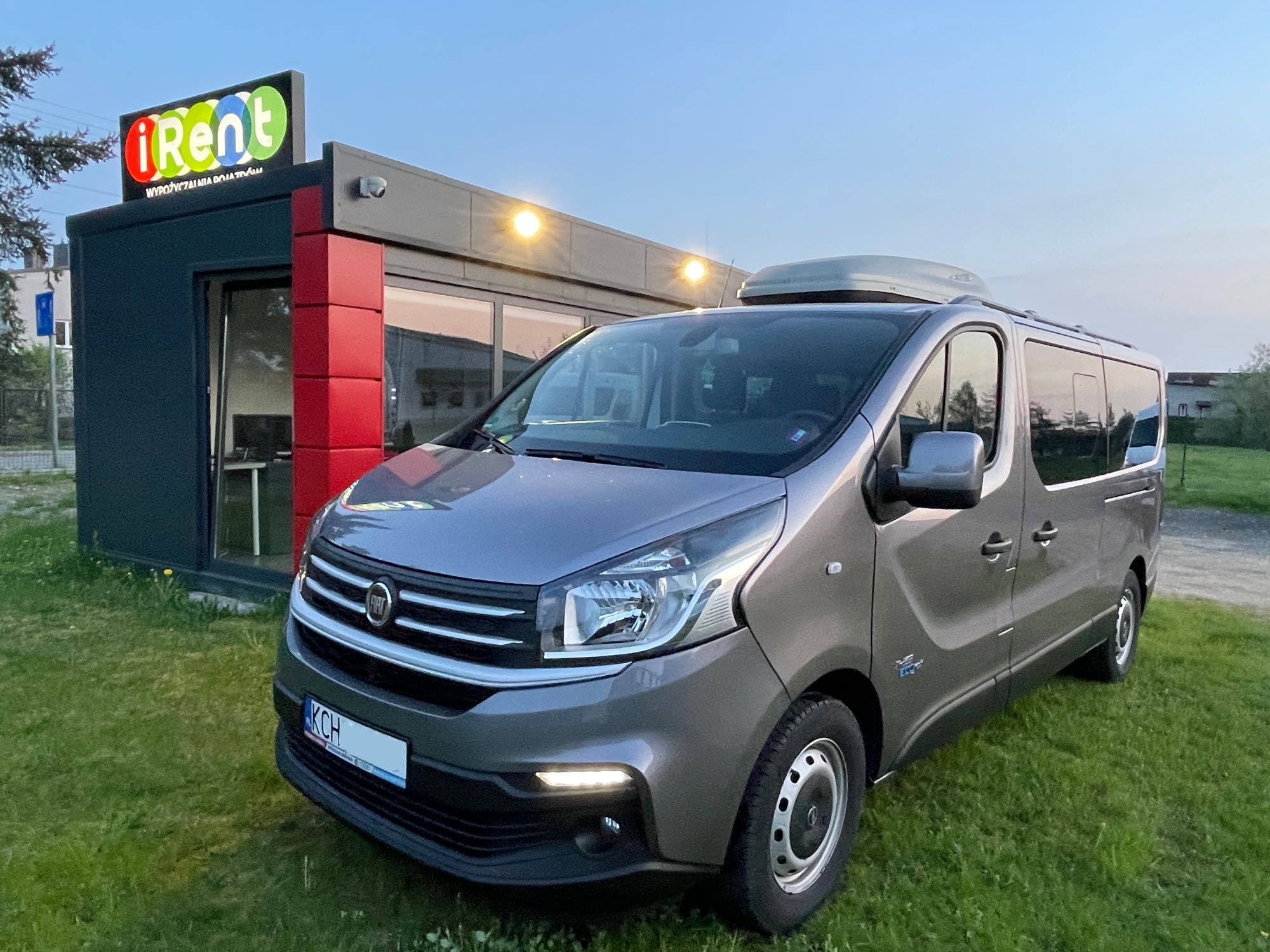 Wynajem busa 9 osobowego Talento wakacje WOLNE terminy Chorwacja