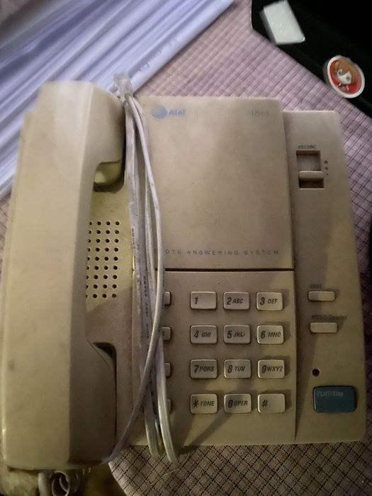 Стаціонарний телефон дисковий та кнопковий