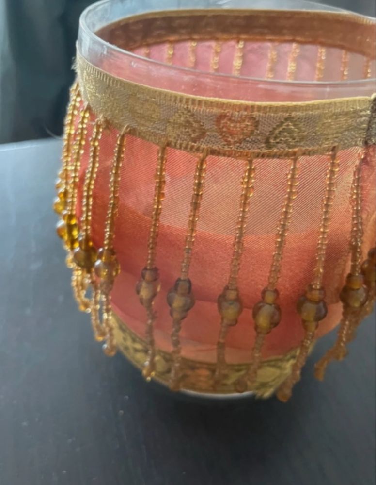 Porta velas com missangas