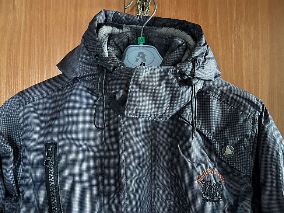 Kurtka bardzo ciepła zimowa wiatro i wodoodporna 122 cm.