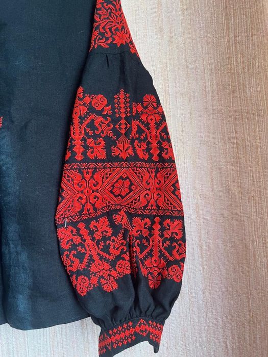 Вишиванка ручна робота