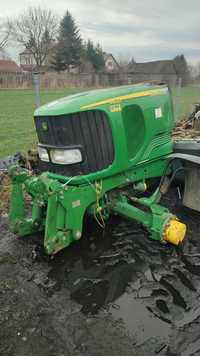 Most przedni amortyzowany John Deere 6620