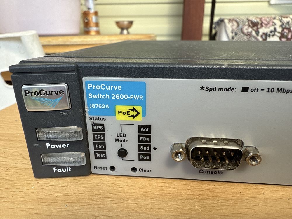 Switch HP ProCurve 2600-PWR ( J8762A ) PoE