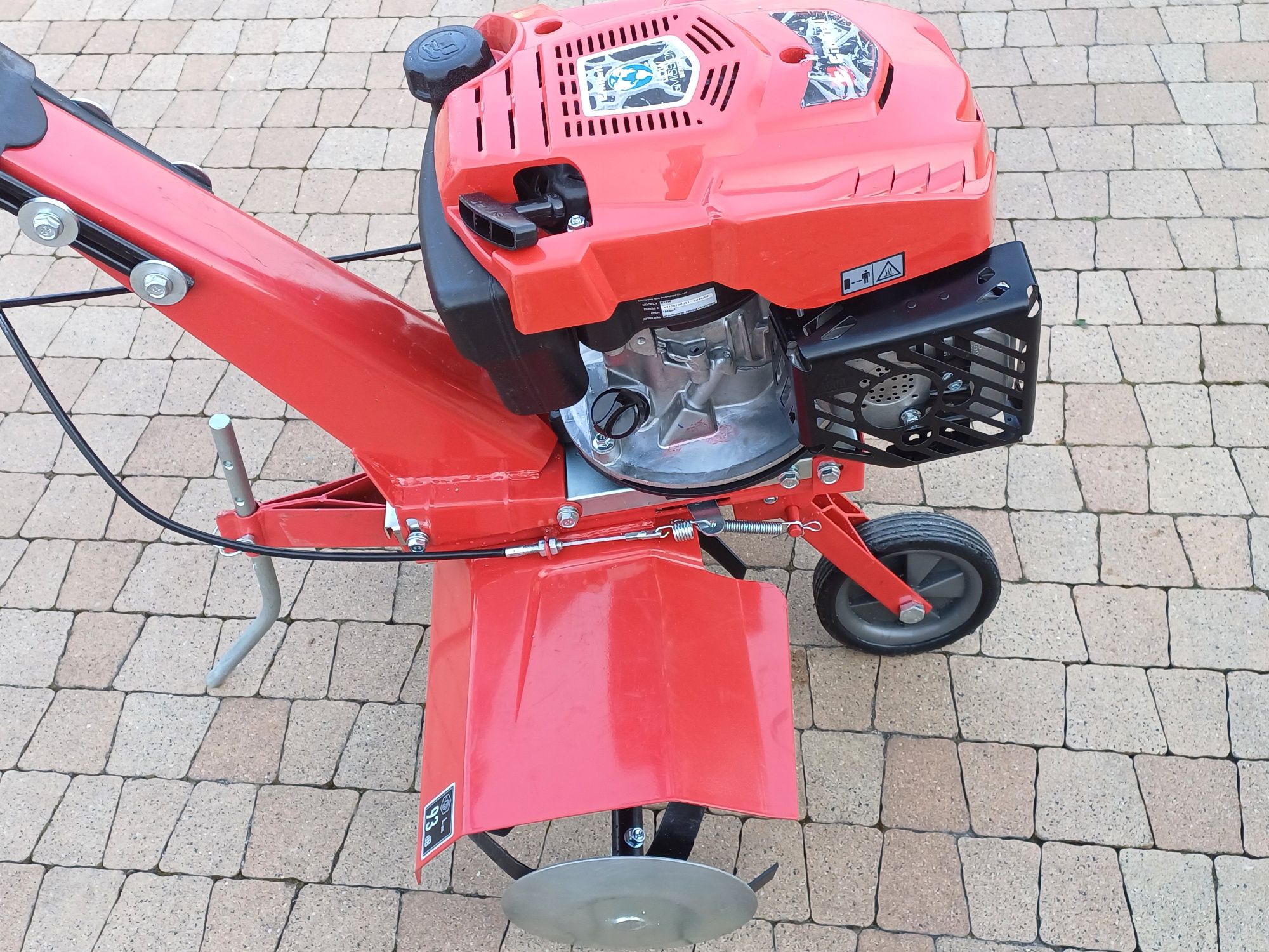 Glebogryzarka Einhell GC-MT 2560 LD
