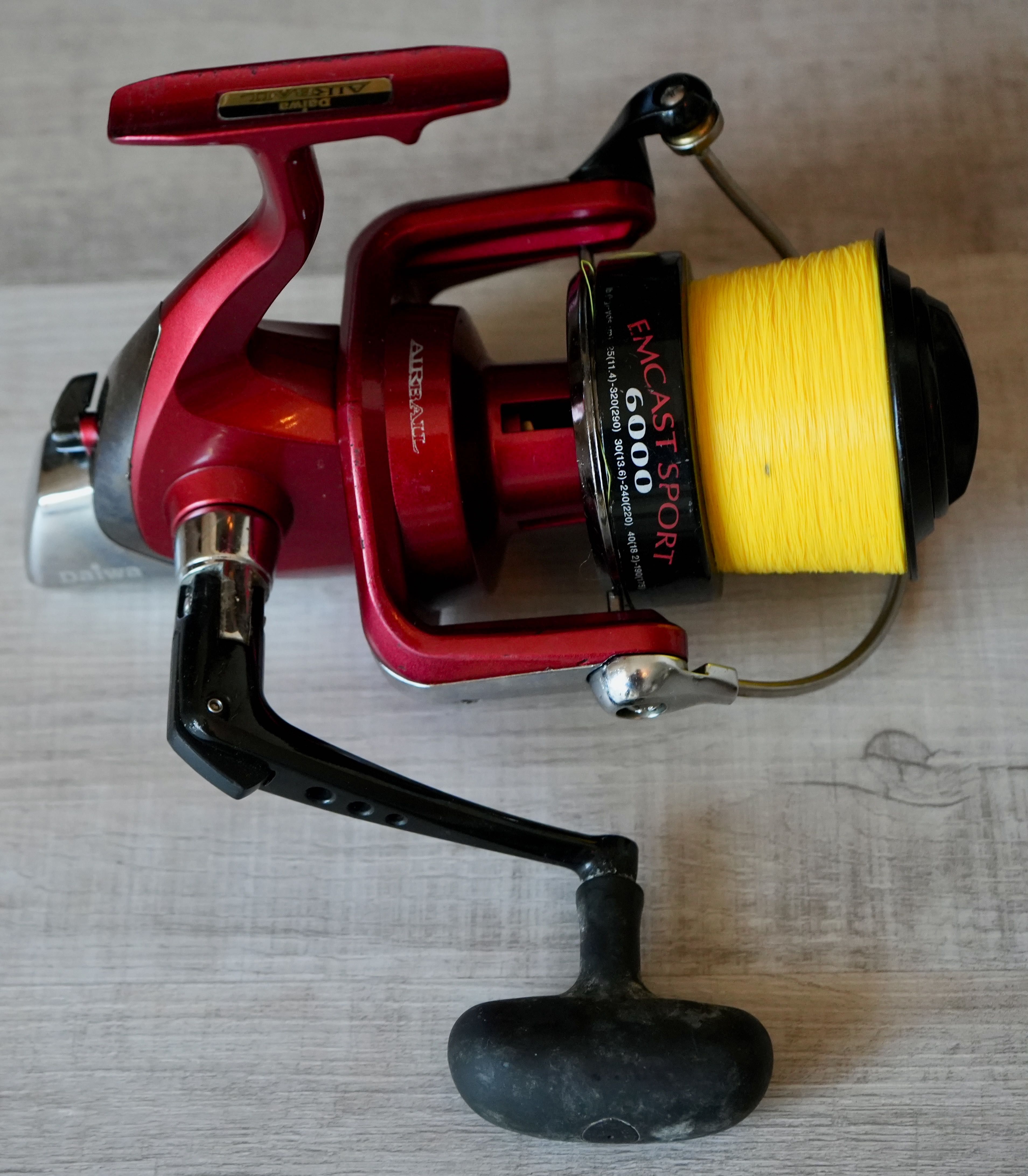 Carreto Daiwa Emcast Sport 6000