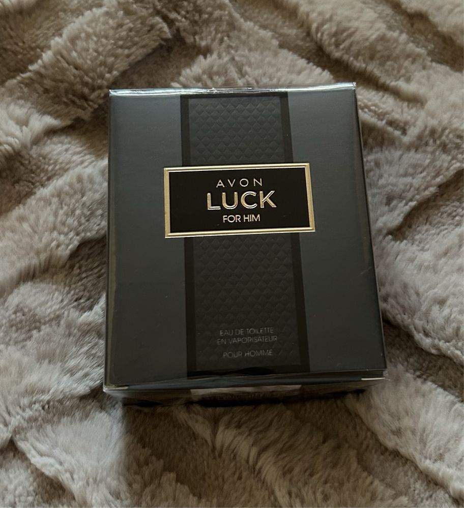Woda Avon Luck dla niego