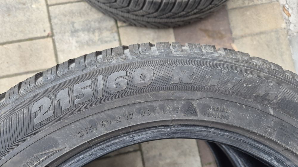 Sprzedam opony zimowe 215/60/R17