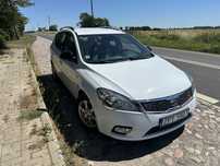 KIA Ceed 1.6/2011r/bogate wyposażenie/stan wzorowy/brak usterek