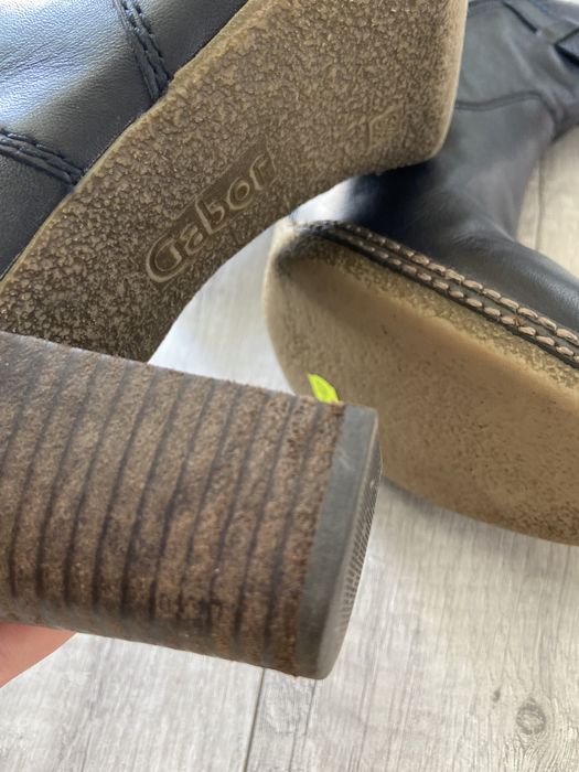 Жіночі шкіряні черевики на підборі демисезон