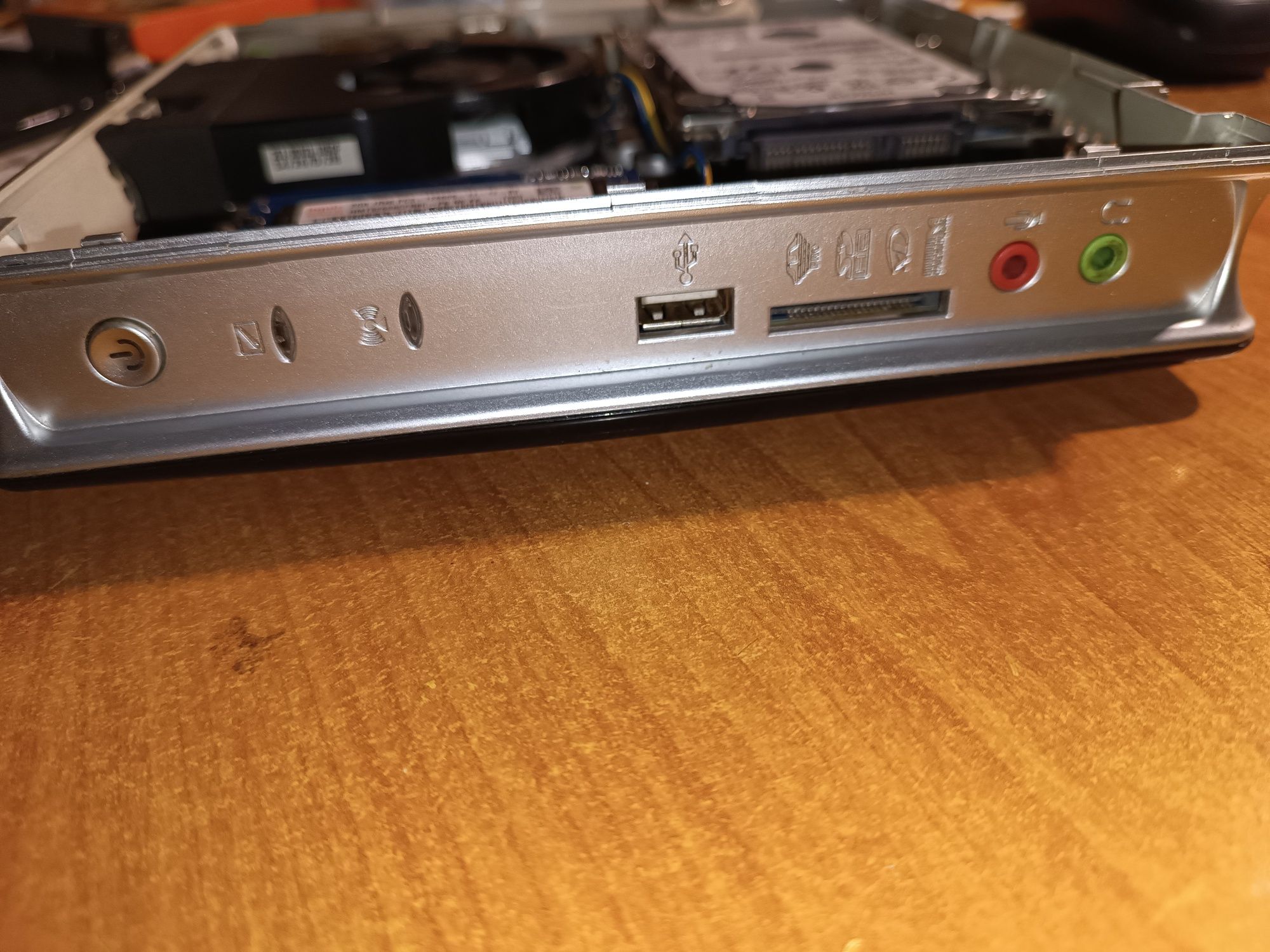 ZOTAC ZBOX ID18 міні пк