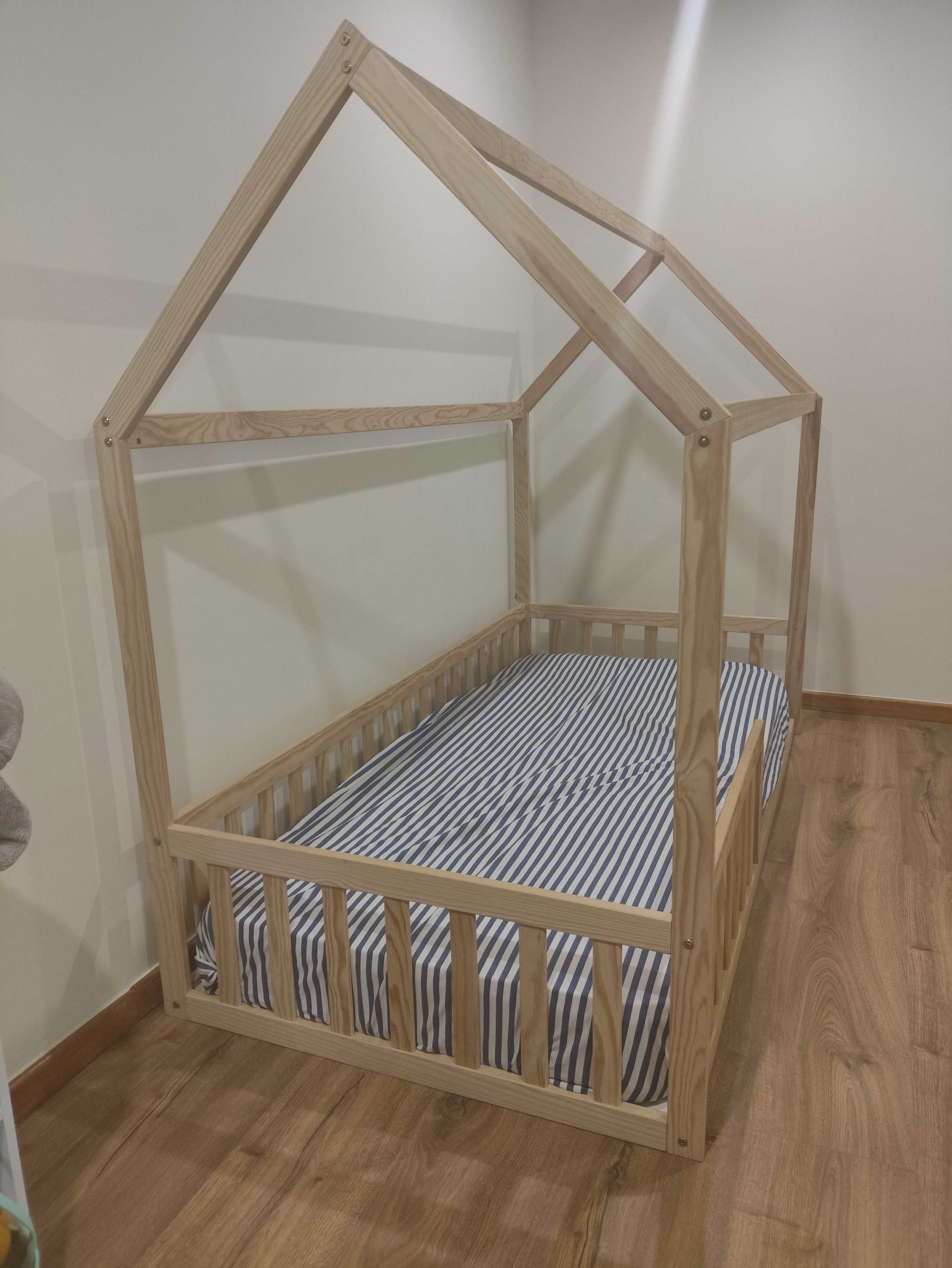 Cama de inspiração Montessori