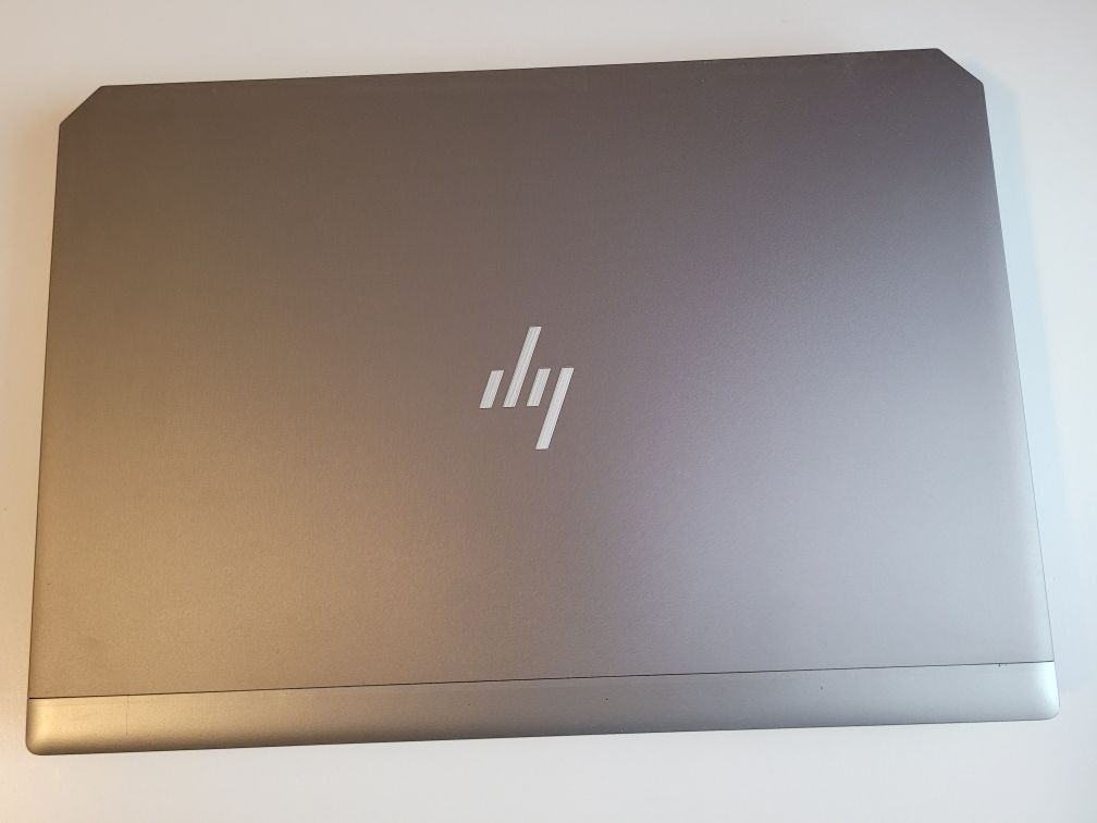 HP ZBook 15 G6 15.6" FHD  i7-9750H/16GB/256GB/Quadro T1000(GTX 1650)