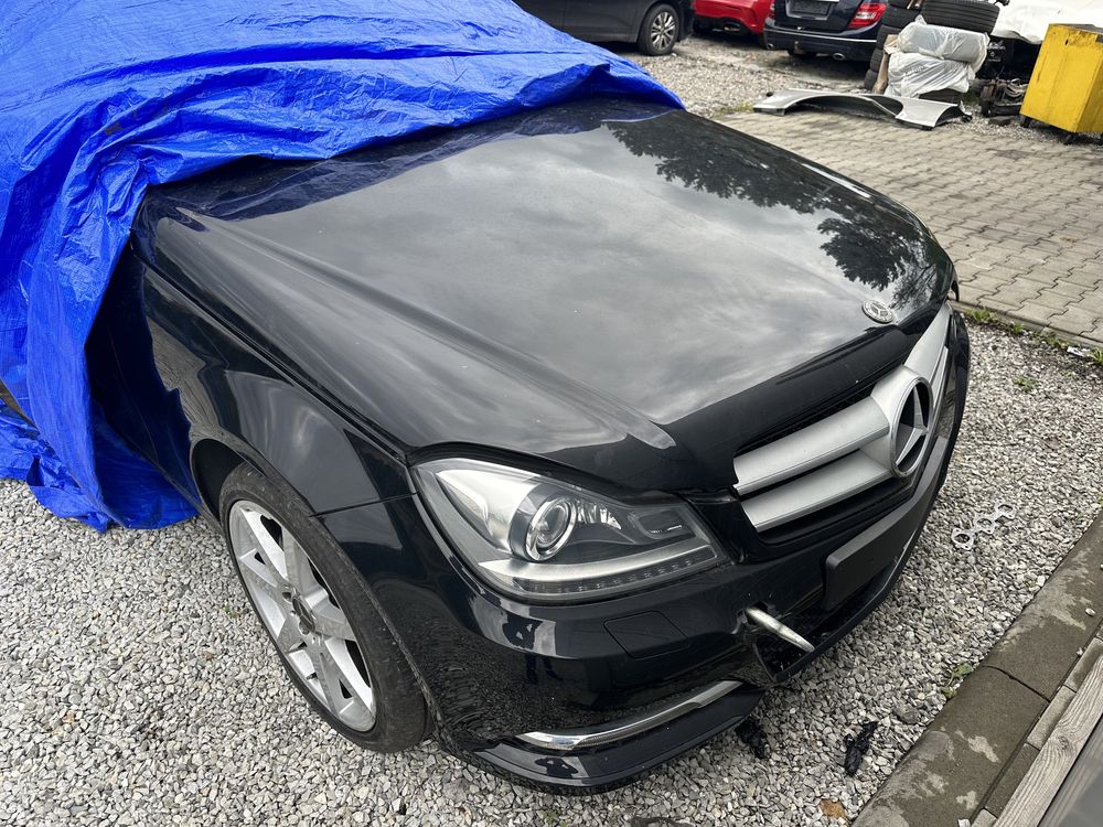 Mercedes w204 Coupe Lift Kompletny ILS Przód Blotnik Maska